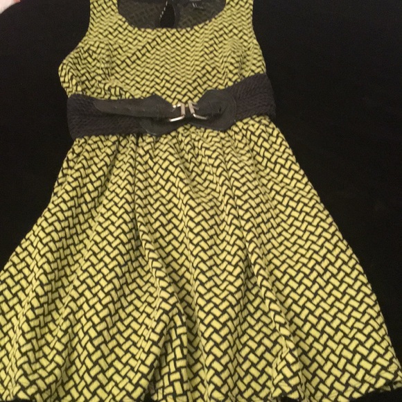 Forever 21 Dresses & Skirts - 🦊 Forever 21 darling jumper. Flowing skirt